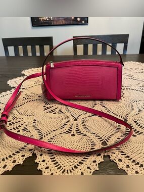 Michael Kors crossbody
